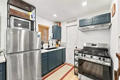 10013 Flora Vista, Bellflower, CA 90706 - Photo 7
