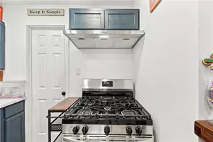 10013 Flora Vista, Bellflower, CA 90706 - Photo 9