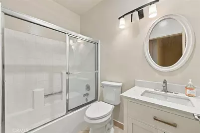 812 Hudson, Los Angeles, CA 90038 - Photo 25