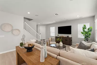 250 W Ridgewood, Long Beach, CA 90805 - Photo 1