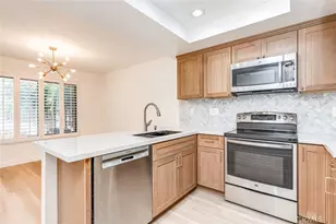 933 Creekside Dr, Fullerton, CA 92833 - Photo 1