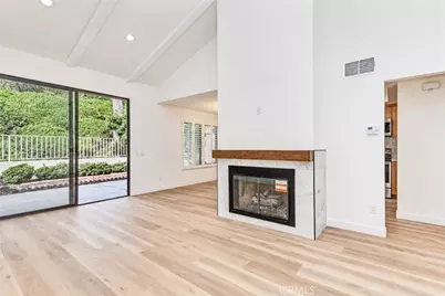 933 Creekside, Fullerton, CA 92833 - Photo 3