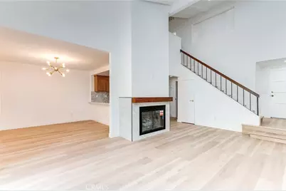 933 Creekside, Fullerton, CA 92833 - Photo 5