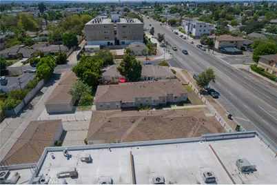 11418 Victory Boulevard, Los Angeles, CA 91606 - Photo 5
