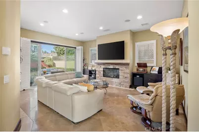 215 The Toledo, Long Beach, CA 90803 - Photo 11
