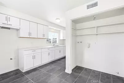 15729 Hesse, La Mirada, CA 90638 - Photo 17