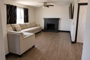 16044 Hawthorne, Fontana, CA 92335 - Photo 5
