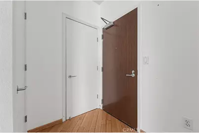 1100 Wilshire Boulevard #2207, Los Angeles, CA 90017 - Photo 3