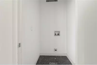 1100 Wilshire Boulevard #2207, Los Angeles, CA 90017 - Photo 29