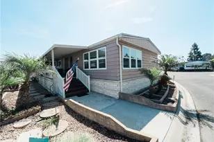 18601 Newland Street, Huntington Beach, CA 92646 - Photo 33