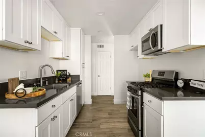 700 W La Veta #I11, Orange, CA 92868 - Photo 11