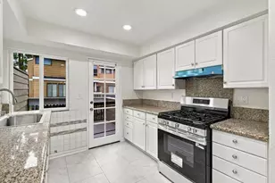 13231 Creek View Dr, Garden Grove, CA 92844 - Photo 9