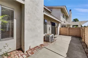 64 Ashbrook, Irvine, CA 92604 - Photo 31
