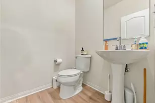 318 S Quadrilateral, Anaheim, CA 92802 - Photo 11