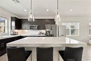 318 S Quadrilateral, Anaheim, CA 92802 - Photo 7