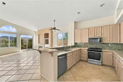 22810 Mountain Ash, Corona, CA 92883 - Photo 13