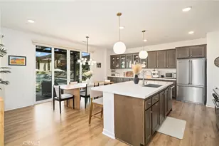 29598 Oakley Ct, Winchester, CA 92596 - Photo 7