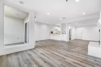 335 S Sierra Madre #203B, Pasadena, CA 91107 - Photo 5