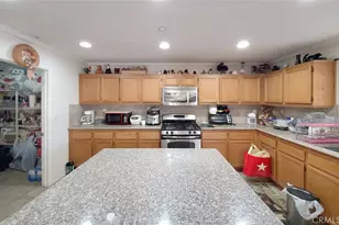 1089 Tangerine Dr, Redlands, CA 92374 - Photo 13