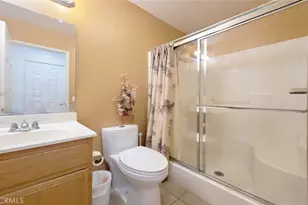 1089 Tangerine Dr, Redlands, CA 92374 - Photo 17