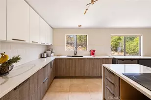 864 W Carlisle Rd, Westlake Village, CA 91361 - Photo 15