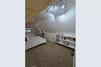 1013 Mocking Bird, Wrightwood, CA 92397 - Photo 11