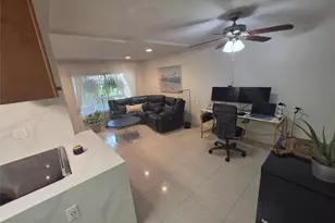 1010 W Macarthur Blvd, Santa Ana, CA 92707 - Photo 17