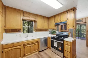 23727 Bowl Rd, Crestline, CA 92325 - Photo 17
