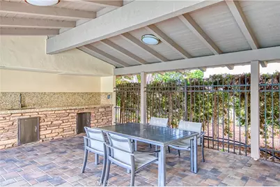 2315 Eastbluff, Newport Beach, CA 92660 - Photo 25