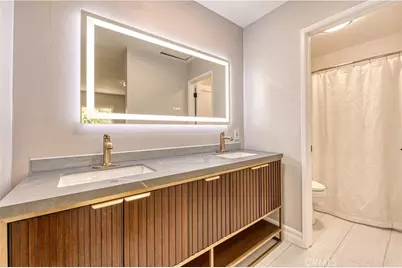 2315 Eastbluff, Newport Beach, CA 92660 - Photo 21