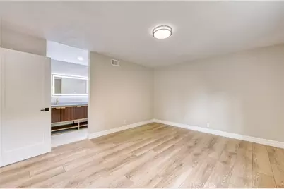 2315 Eastbluff, Newport Beach, CA 92660 - Photo 19