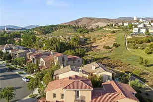 23 Seclusion, Irvine, CA 92618 - Photo 5