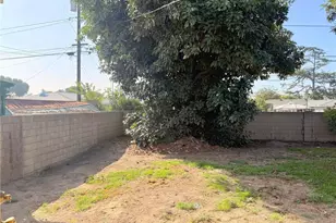 8718 Olive St, Bellflower, CA 90706 - Photo 13