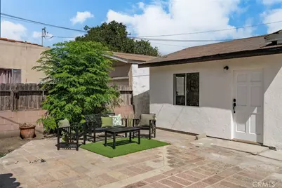 2672 Adriatic Avenue, Long Beach, CA 90810 - Photo 21