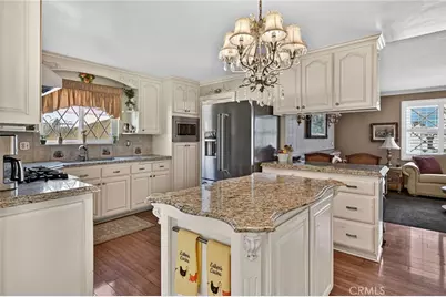 10248 Redwood Avenue, Fontana, CA 92335 - Photo 15
