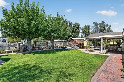 10248 Redwood Avenue, Fontana, CA 92335 - Photo 35