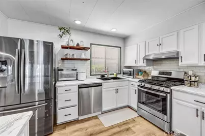 1919 W Coronet Avenue #212, Anaheim, CA 92801 - Photo 11