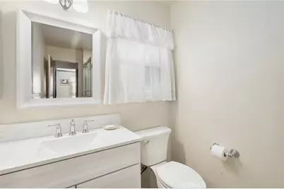 2439 E Paradise Road, Anaheim, CA 92806 - Photo 31