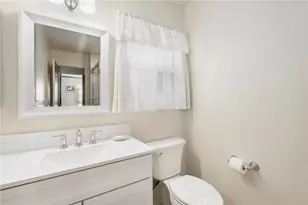2439 E Paradise Rd, Anaheim, CA 92806 - Photo 31