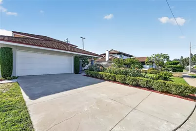 9211 Julie Beth, Cypress, CA 90630 - Photo 5