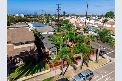817 Delaware, Huntington Beach, CA 92648 - Photo 3