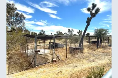 12285 Riggins Road, Phelan, CA 92371 - Photo 11