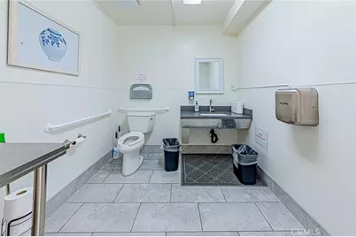 626 W Commonwealth Avenue, Fullerton, CA 92832 - Photo 17