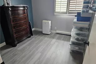 2990 Bradford, Santa Ana, CA 92707 - Photo 13