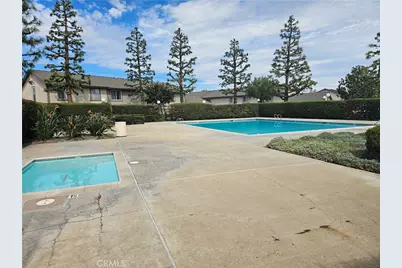 2990 Bradford, Santa Ana, CA 92707 - Photo 3