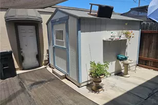 2990 Bradford, Santa Ana, CA 92707 - Photo 11