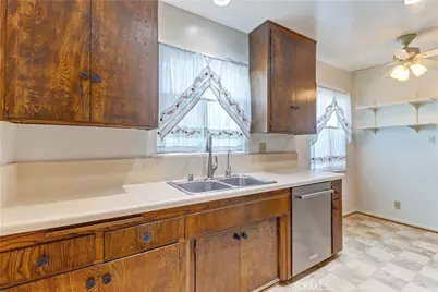 429 Catalpa Avenue, Brea, CA 92821 - Photo 5