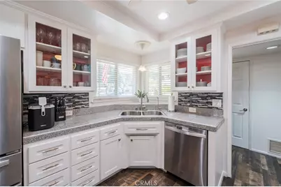 2741 E Viking, Anaheim, CA 92806 - Photo 19