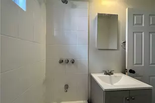 611 W 57th, Los Angeles, CA 90037 - Photo 5