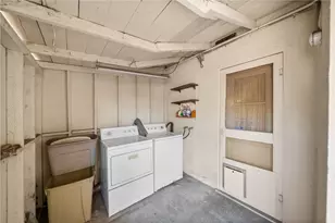 2413 Lori Ln, Santa Ana, CA 92706 - Photo 23